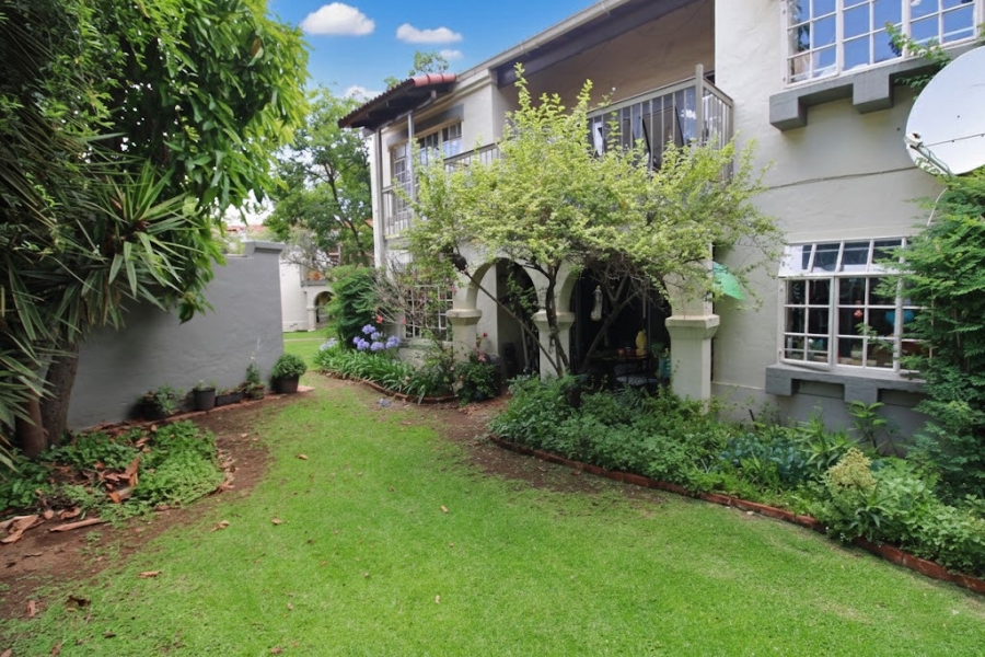 2 Bedroom Property for Sale in Bryanston Gauteng