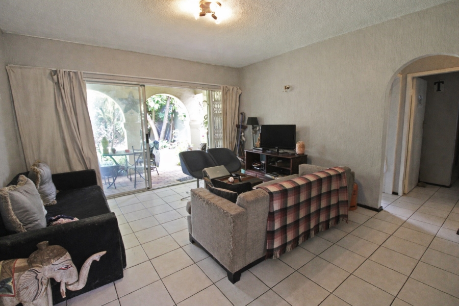 To Let 2 Bedroom Property for Rent in Bryanston Gauteng