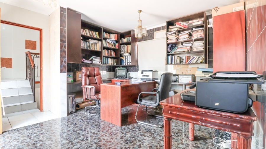 5 Bedroom Property for Sale in Fourways Gauteng