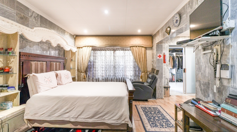 5 Bedroom Property for Sale in Fourways Gauteng