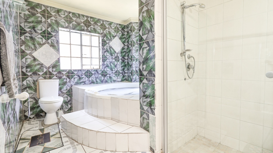 5 Bedroom Property for Sale in Fourways Gauteng