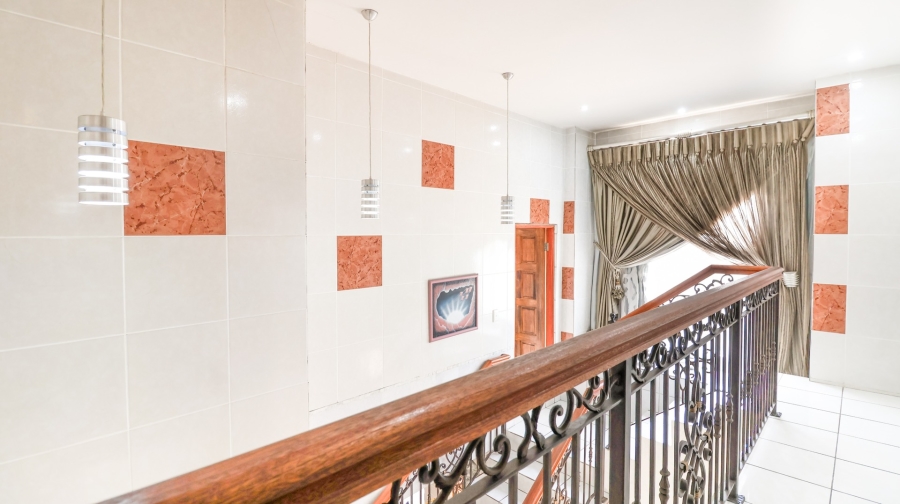 5 Bedroom Property for Sale in Fourways Gauteng