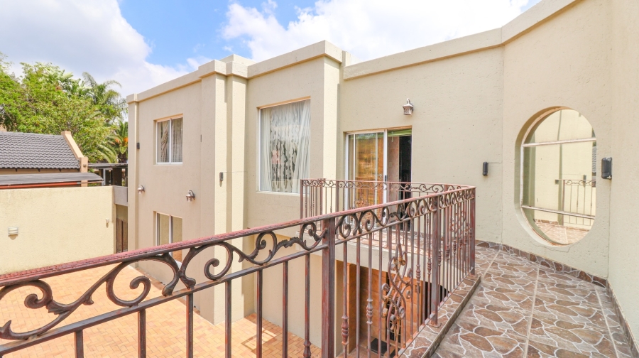 5 Bedroom Property for Sale in Fourways Gauteng
