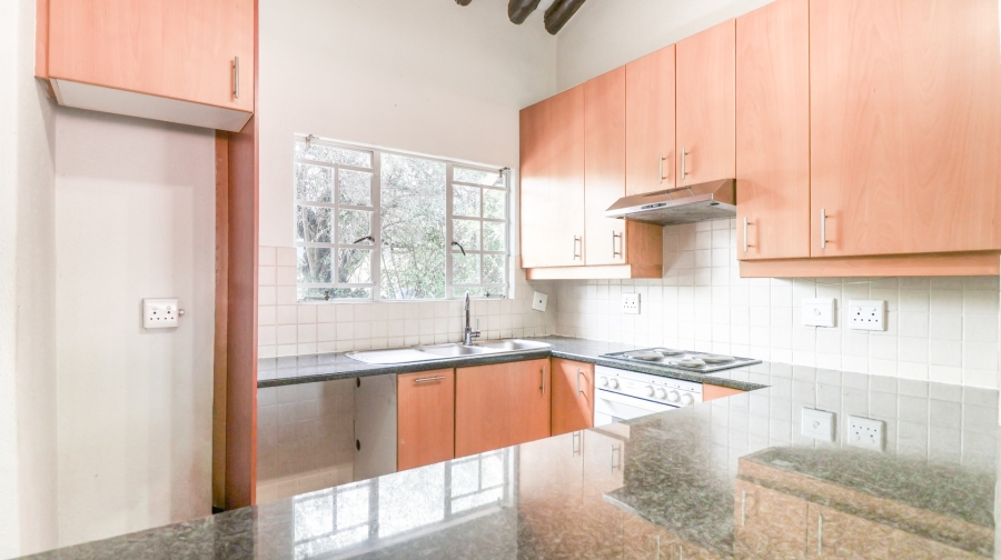 2 Bedroom Property for Sale in Lonehill Gauteng