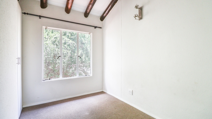 2 Bedroom Property for Sale in Lonehill Gauteng