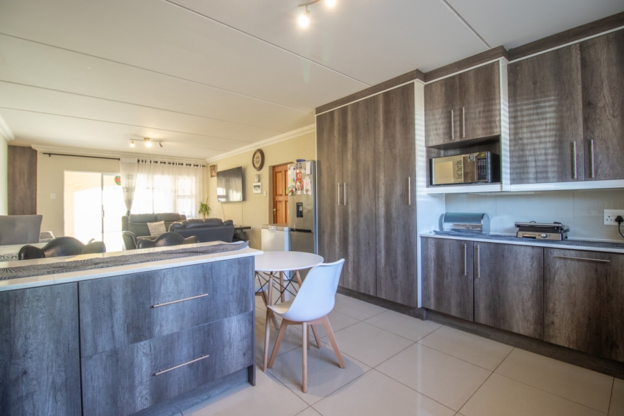 3 Bedroom Property for Sale in Morehill Gauteng