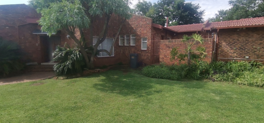4 Bedroom Property for Sale in Dalpark Proper Gauteng