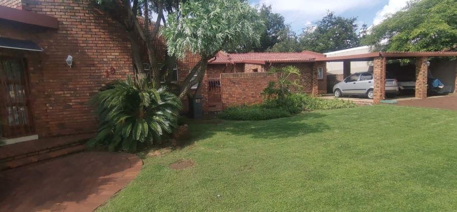 4 Bedroom Property for Sale in Dalpark Proper Gauteng
