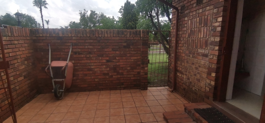 4 Bedroom Property for Sale in Dalpark Proper Gauteng