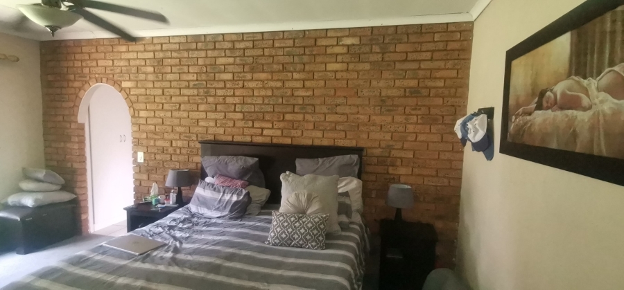 4 Bedroom Property for Sale in Dalpark Proper Gauteng