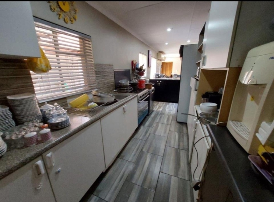 5 Bedroom Property for Sale in Brenthurst Gauteng