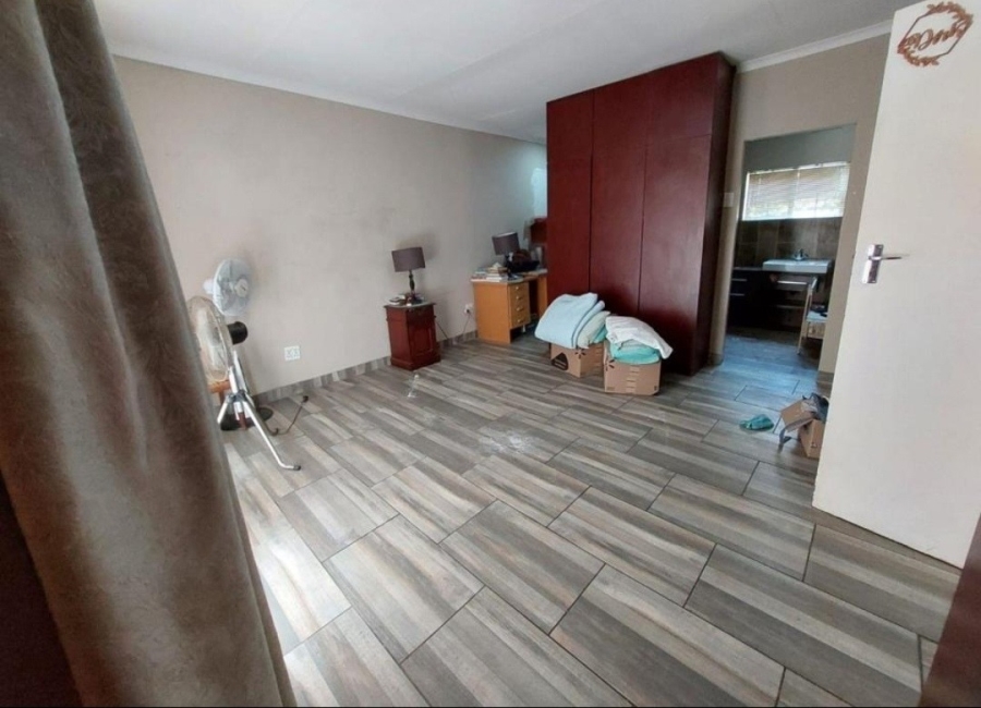 5 Bedroom Property for Sale in Brenthurst Gauteng