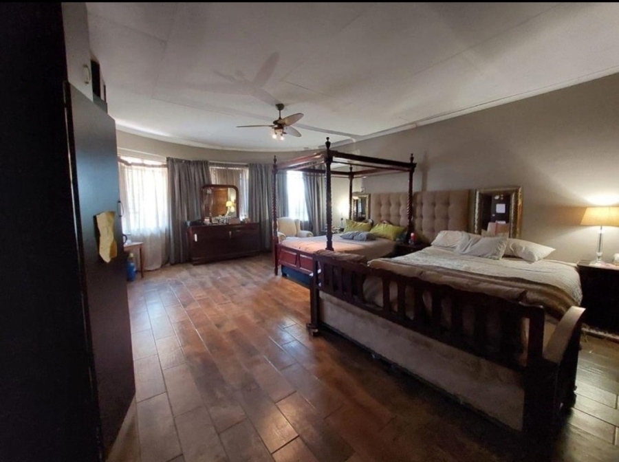 5 Bedroom Property for Sale in Brenthurst Gauteng