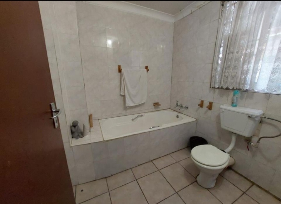 5 Bedroom Property for Sale in Brenthurst Gauteng