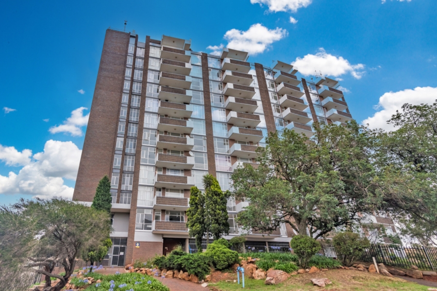 To Let 2 Bedroom Property for Rent in Honeyhills Gauteng