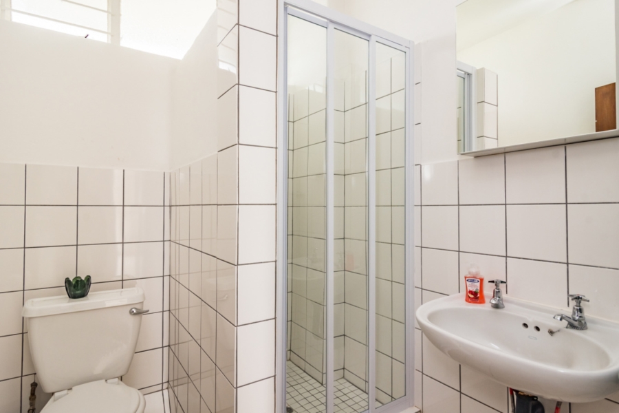 To Let 2 Bedroom Property for Rent in Honeyhills Gauteng