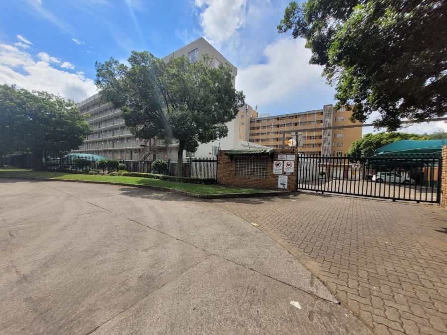 3 Bedroom Property for Sale in Queenswood Gauteng