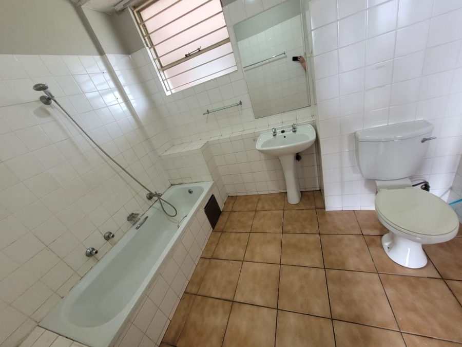 3 Bedroom Property for Sale in Queenswood Gauteng