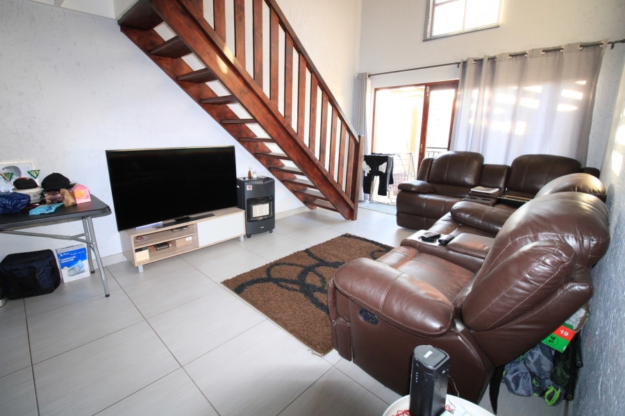 To Let 1 Bedroom Property for Rent in Lonehill Gauteng
