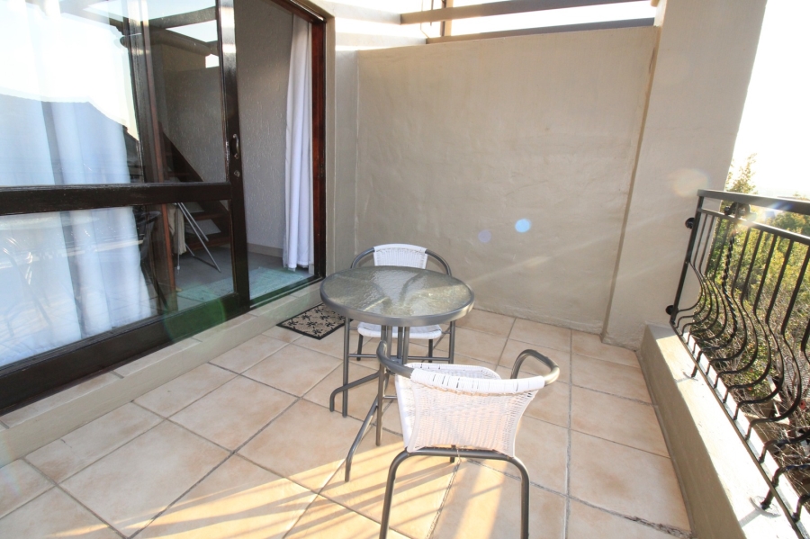 To Let 1 Bedroom Property for Rent in Lonehill Gauteng