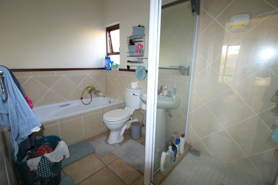 To Let 1 Bedroom Property for Rent in Lonehill Gauteng
