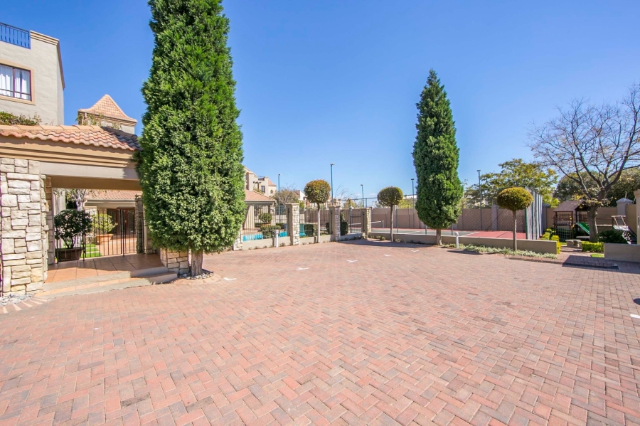 To Let 1 Bedroom Property for Rent in Lonehill Gauteng