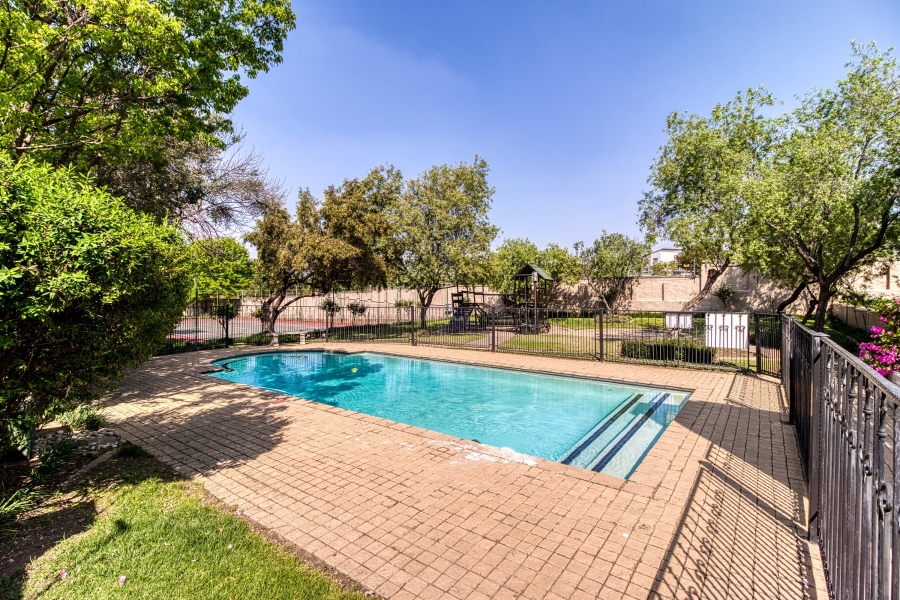 2 Bedroom Property for Sale in Dainfern Gauteng