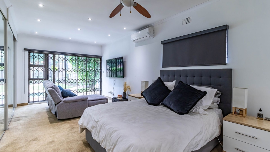 3 Bedroom Property for Sale in Farrarmere Gauteng