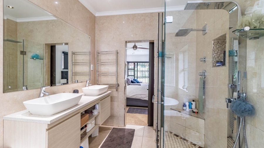 3 Bedroom Property for Sale in Farrarmere Gauteng