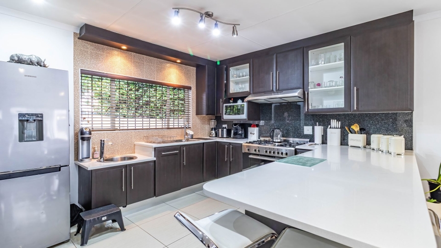 3 Bedroom Property for Sale in Farrarmere Gauteng