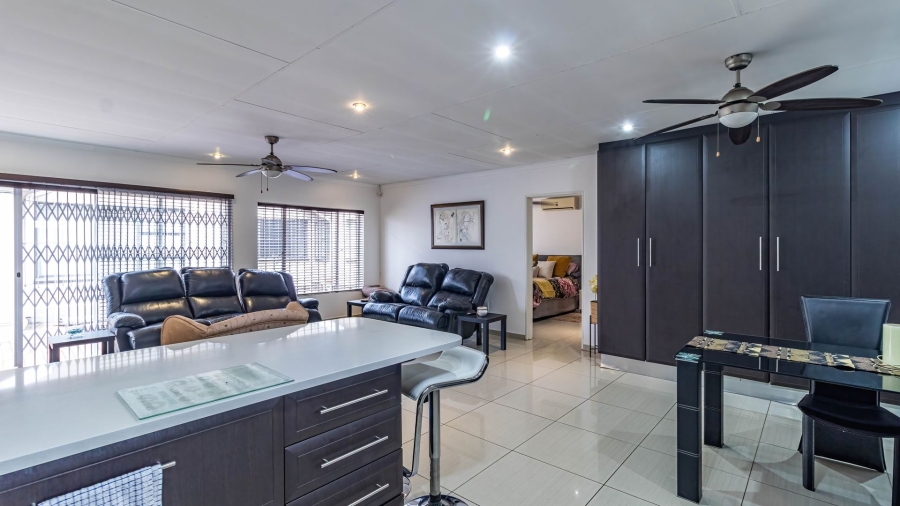 3 Bedroom Property for Sale in Farrarmere Gauteng