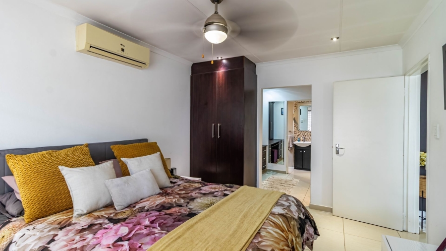 3 Bedroom Property for Sale in Farrarmere Gauteng