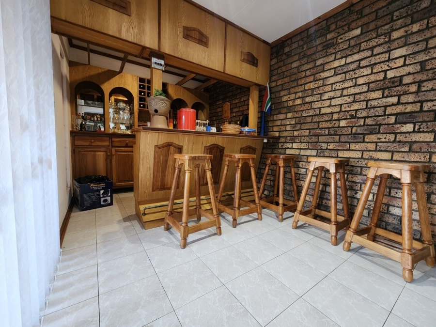 4 Bedroom Property for Sale in Bartlett Gauteng