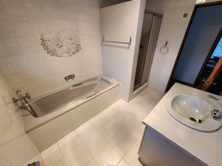 4 Bedroom Property for Sale in Bartlett Gauteng