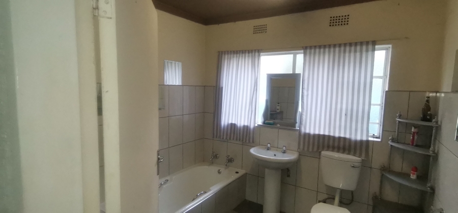 4 Bedroom Property for Sale in New State Areas Gauteng