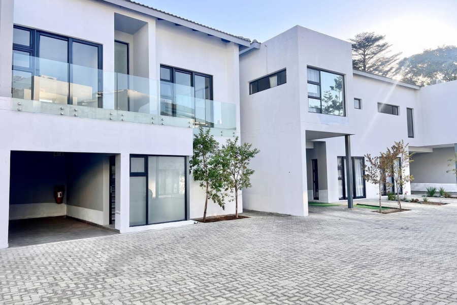 To Let 3 Bedroom Property for Rent in Sandown Gauteng