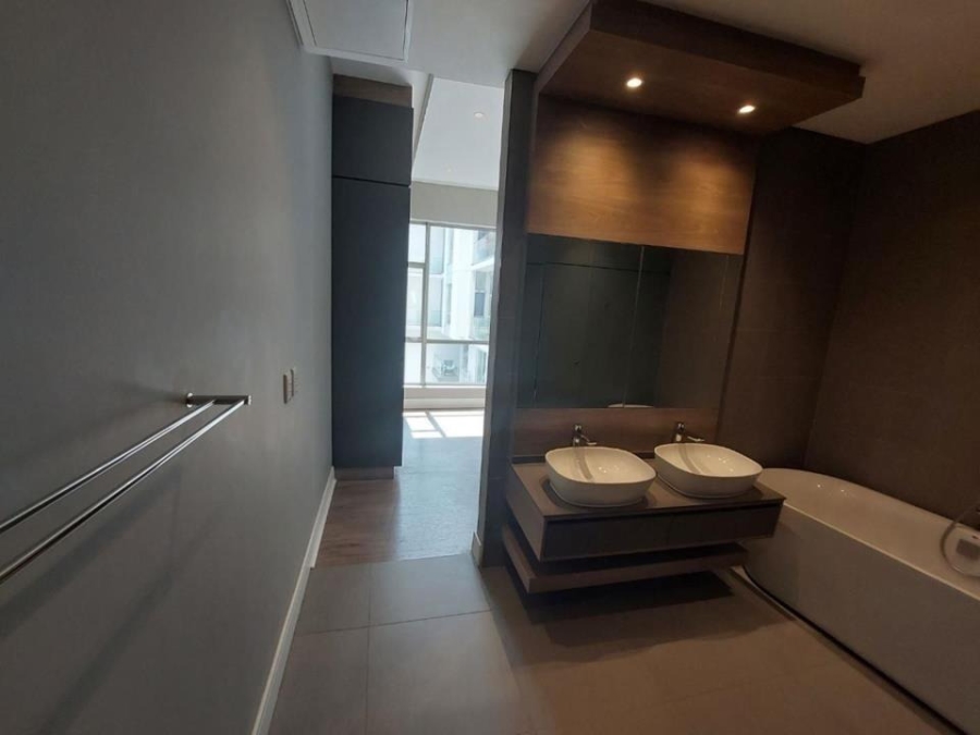 To Let 3 Bedroom Property for Rent in Rosebank Gauteng