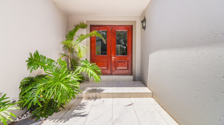 5 Bedroom Property for Sale in Dainfern Golf Estate Gauteng