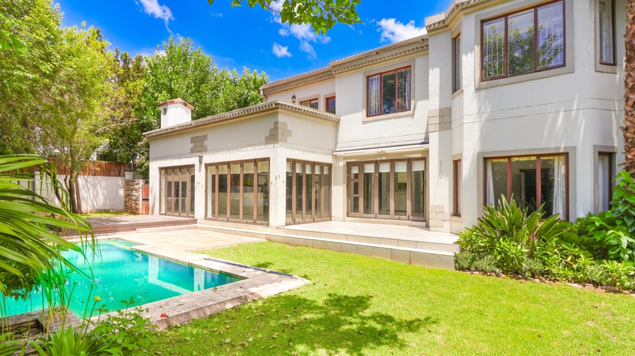 5 Bedroom Property for Sale in Dainfern Golf Estate Gauteng