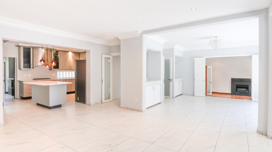 5 Bedroom Property for Sale in Dainfern Golf Estate Gauteng