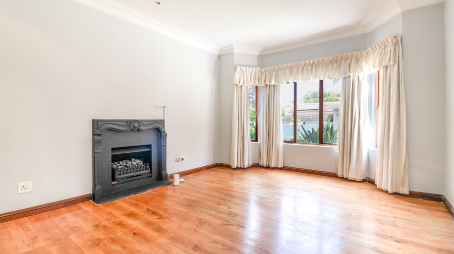 5 Bedroom Property for Sale in Dainfern Golf Estate Gauteng