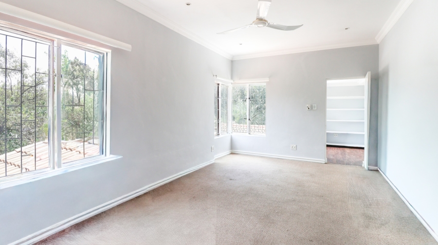 5 Bedroom Property for Sale in Dainfern Golf Estate Gauteng