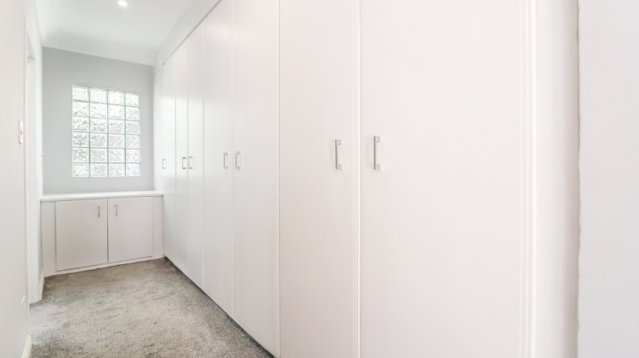 5 Bedroom Property for Sale in Dainfern Golf Estate Gauteng