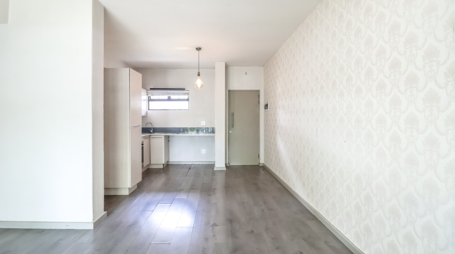 2 Bedroom Property for Sale in Beverley Gauteng