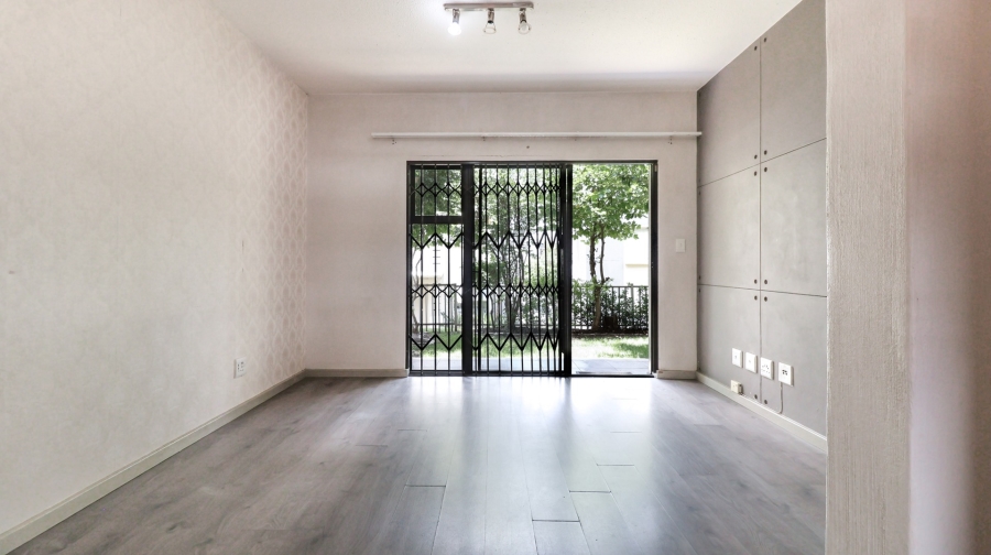 2 Bedroom Property for Sale in Beverley Gauteng