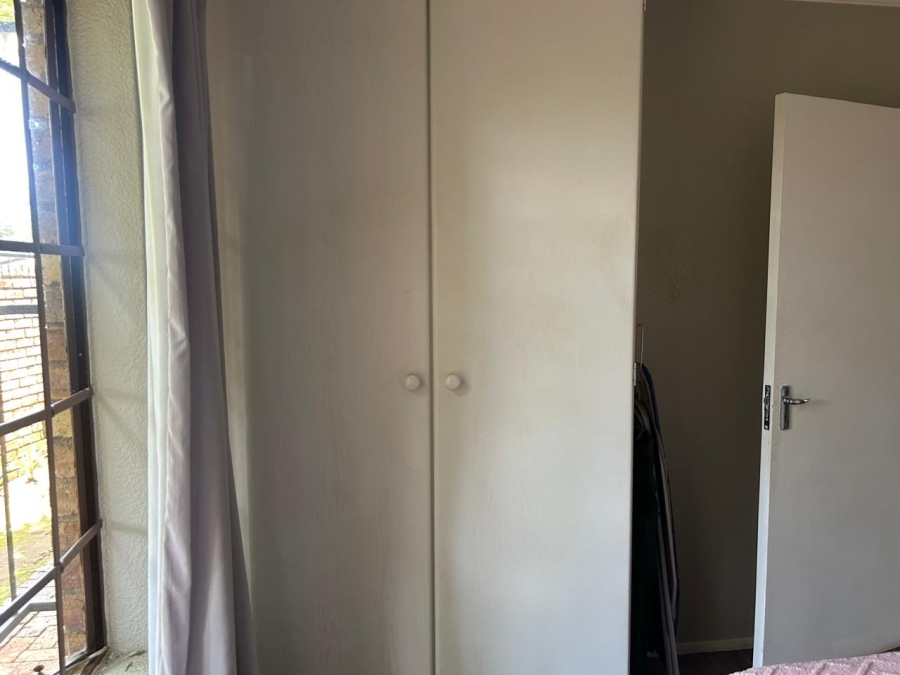 3 Bedroom Property for Sale in Die Hoewes Gauteng