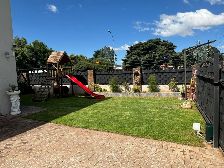 To Let 3 Bedroom Property for Rent in Meyerton Central Gauteng