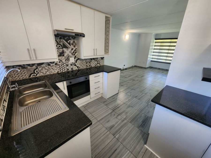 2 Bedroom Property for Sale in Beyers Park Gauteng