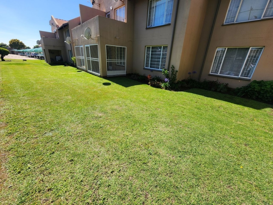 2 Bedroom Property for Sale in Beyers Park Gauteng