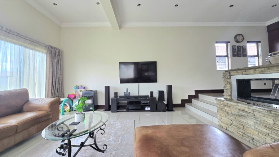 4 Bedroom Property for Sale in Blue Valley Golf Estate Gauteng